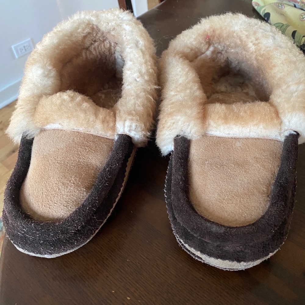 Handmade leather slippers